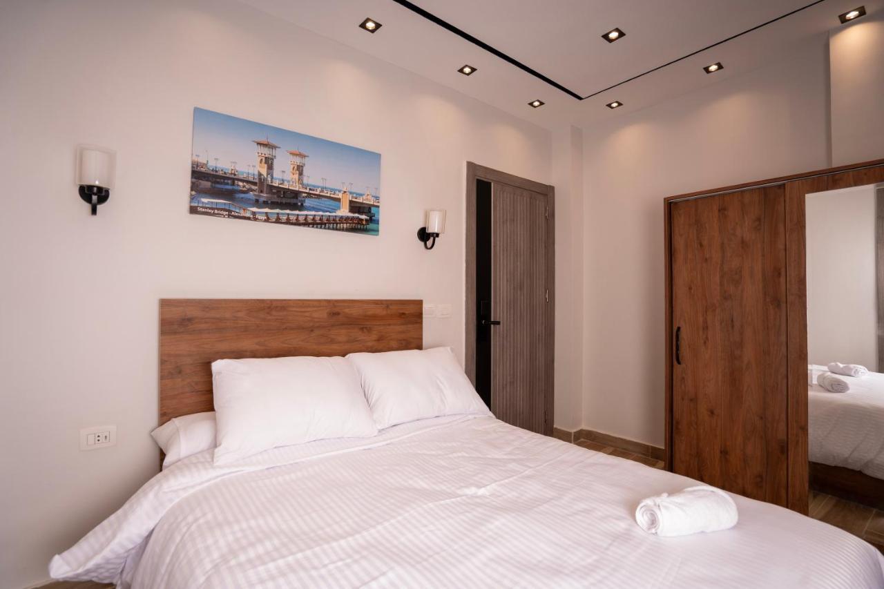 Sun And Sand Guest House Kafret el-Gabal エクステリア 写真